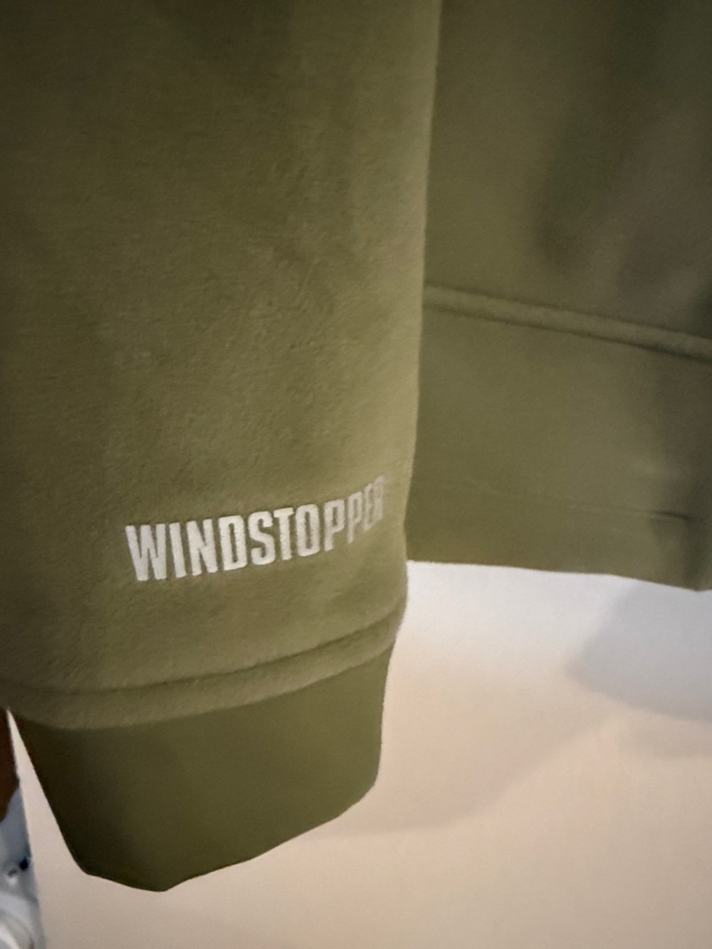 Simms XL Fishing Windstopper Olive Performance Softshell Jacket Chest pockets - Picture 2 of 8